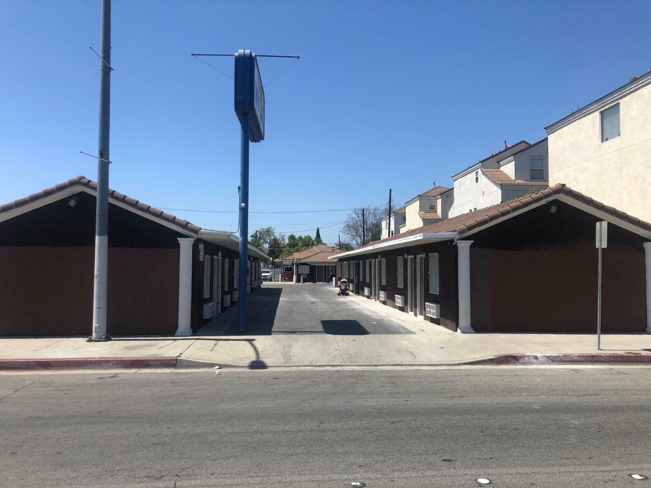 Mi Casa Motel Lynwood Esterno foto