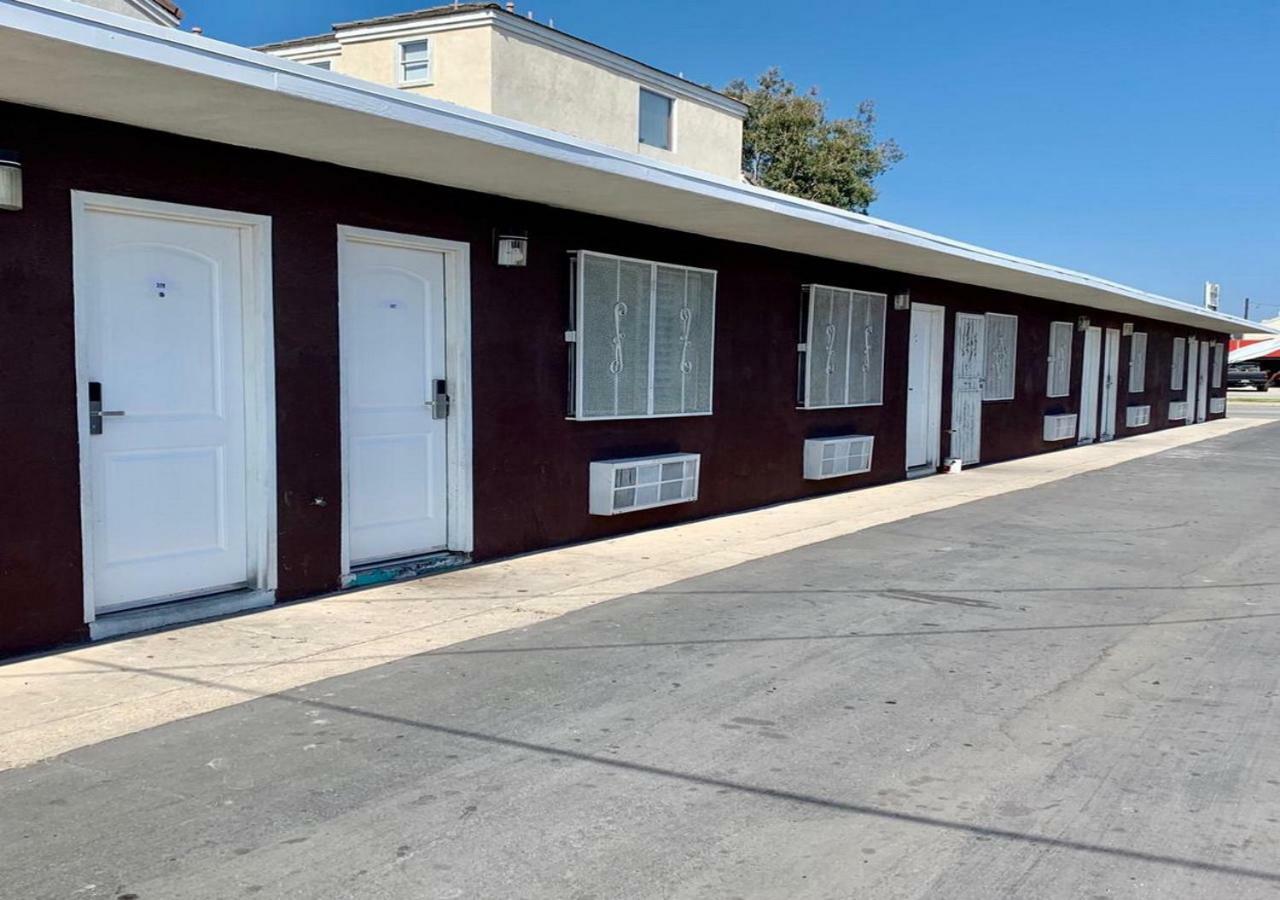 Mi Casa Motel Lynwood Esterno foto