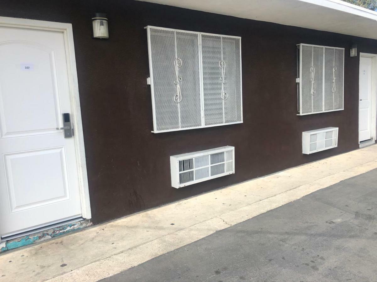 Mi Casa Motel Lynwood Esterno foto